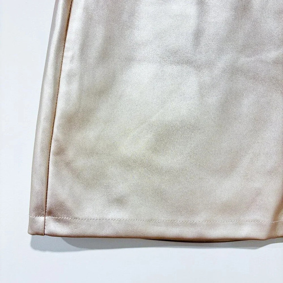 DYNAMITE  Champagne gold metallic faux leather skirt - Picture 4 of 7